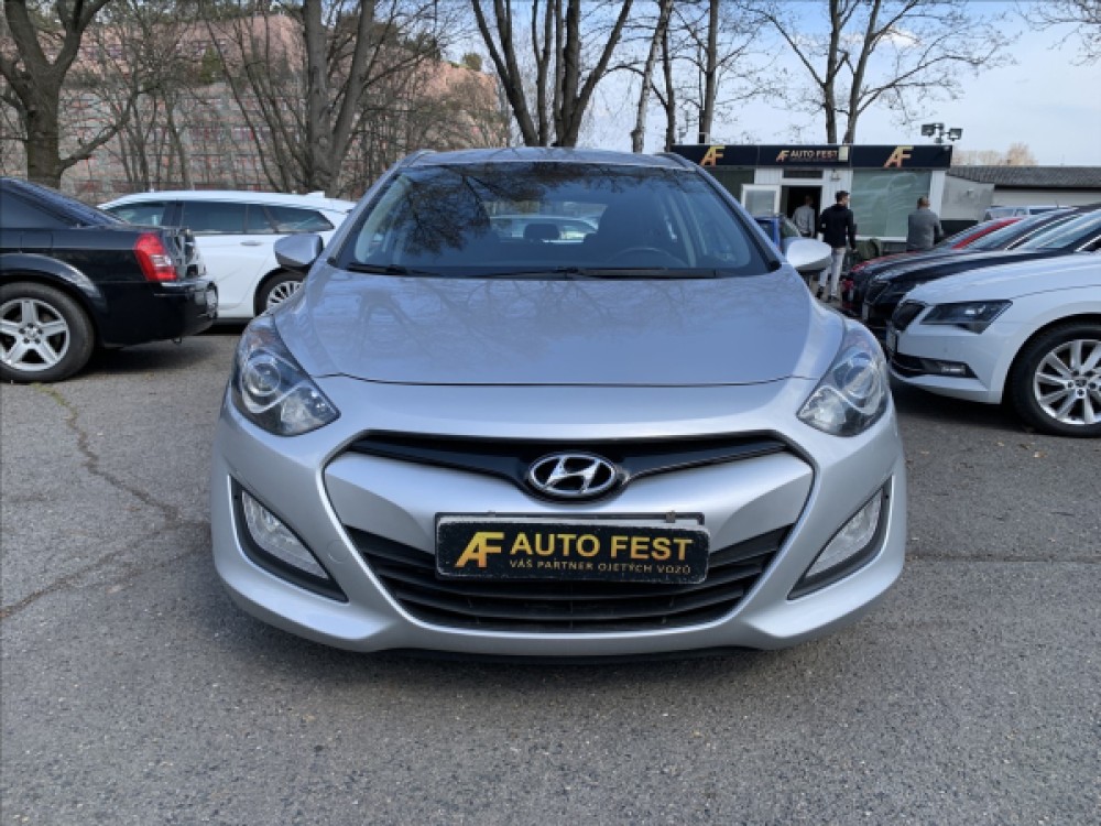 Hyundai i30 1,6 i CVVT Trikolor 1.MAJ., ČR, 