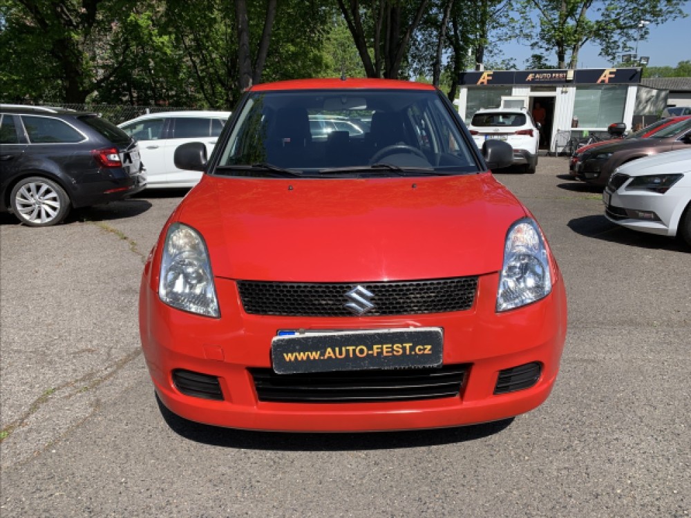 Suzuki Swift 1,3 i GA SERVISKA