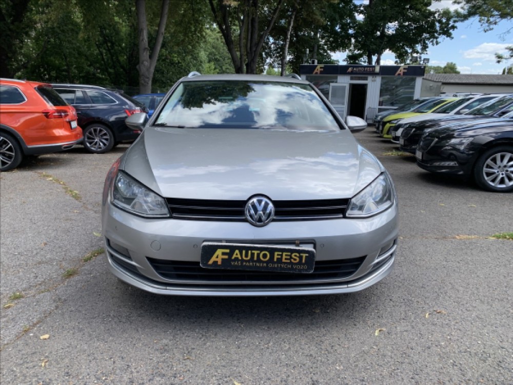 Volkswagen Golf 1,6 TDI 81KW HIGHLINE, NAVIGACE