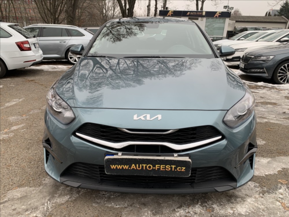 Kia Ceed 1,0 T- GDi  ČR, SERVISKA