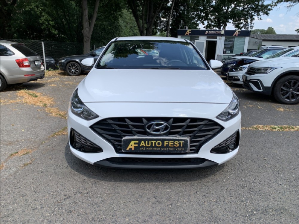 Hyundai i30 1,5 i, ČR, SERVISKA, 1.MAJ