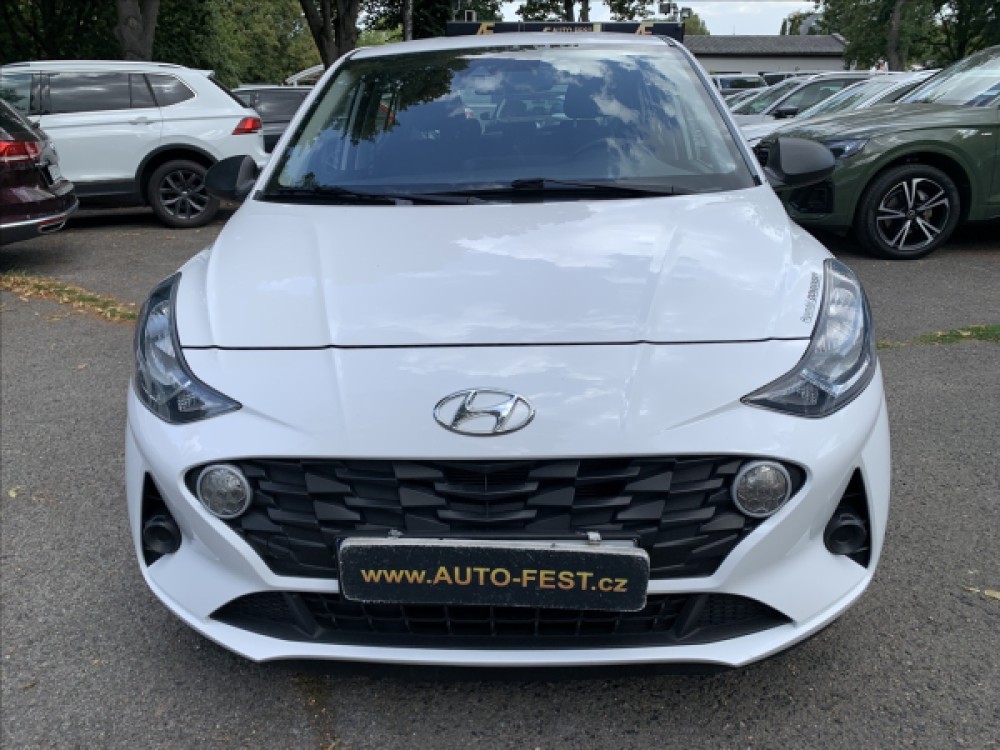 Hyundai i10 1,0 i 1.MAJITEL, ČR, SERVISKA