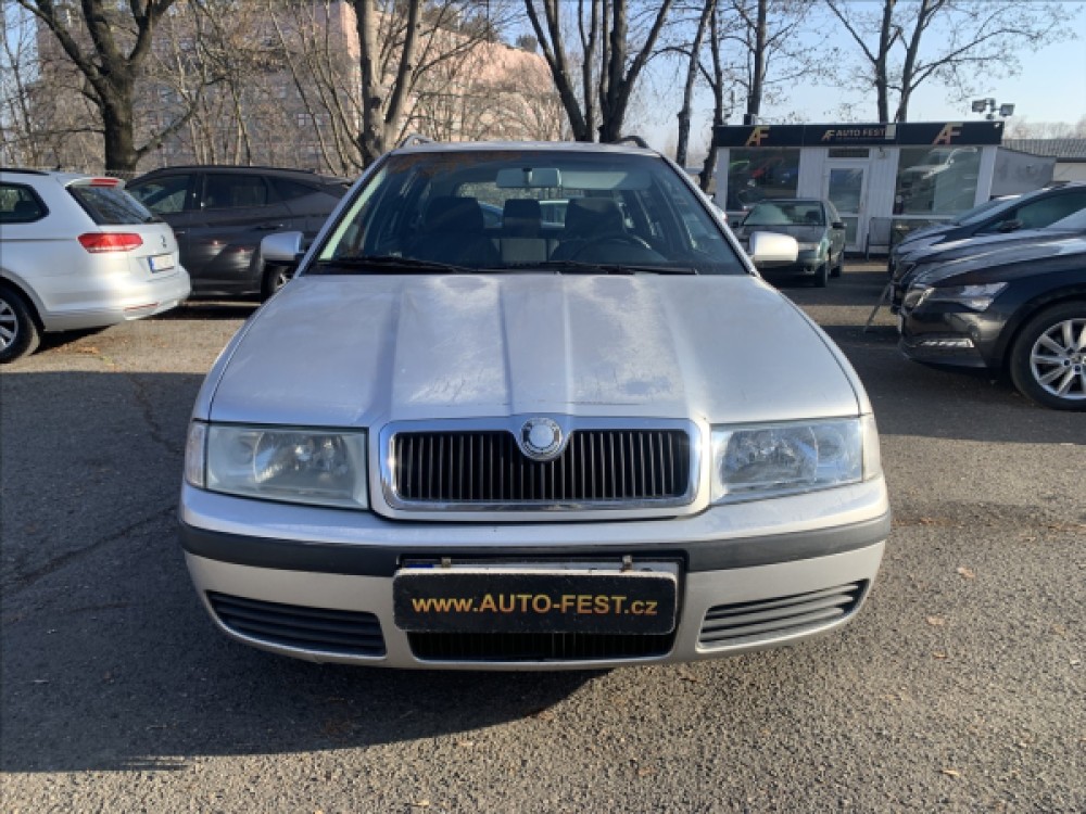 Škoda Octavia 1,6 MPI Tour Combi, ČR